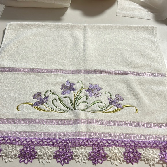 Turkish Embroidered Cotton Hand Towels with crochet purple and white - Picture 1 of 7
